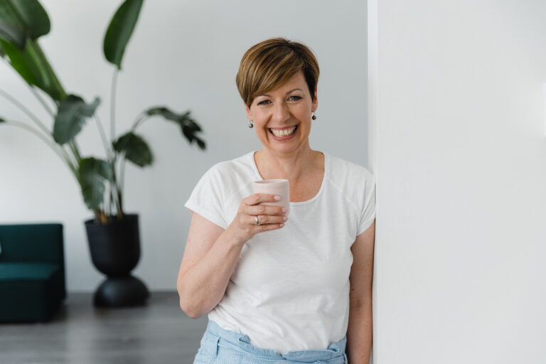 Frau Winkelmann Businessfotografie Film Nadine Ueber mich2 768x512