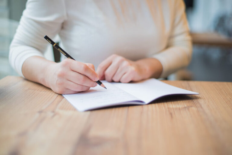 Sandra Brestrich textet fuer Gruender klein 768x513